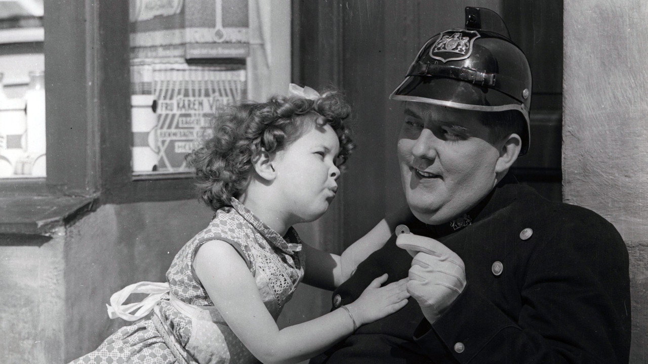 Panserbasse backdrop