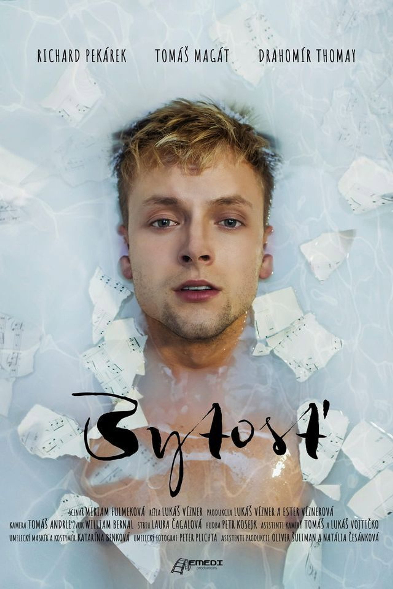 Bytosť filmaffisch