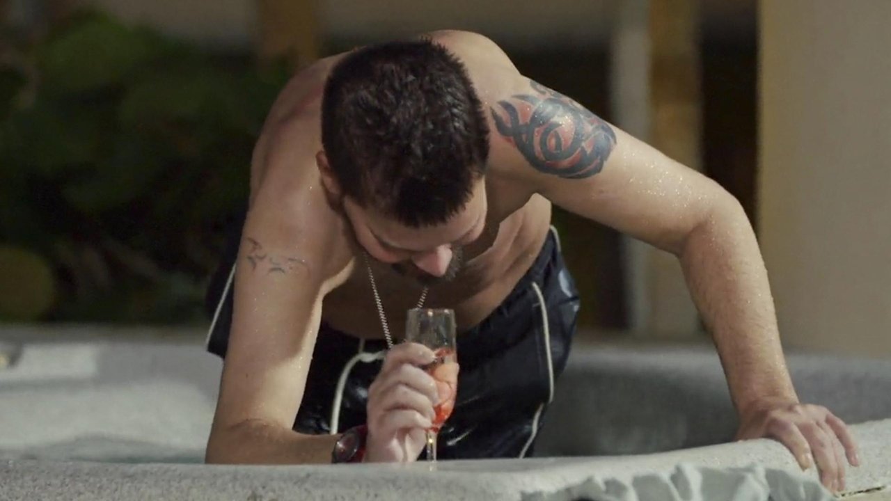 90 Day: Hunt For Love - Season 1 Episode 2 : The Boy Who Fell In The Hot Tub
