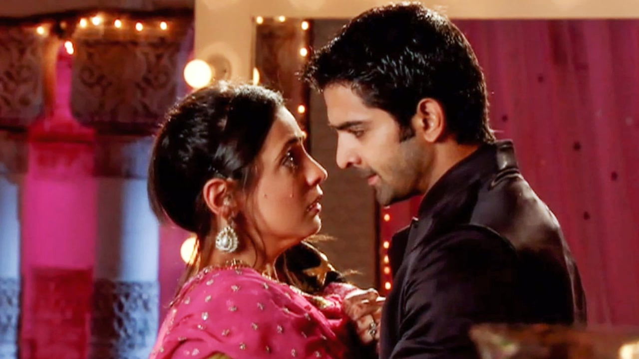 Iss Pyaar Ko Kya Naam Doon? backdrop