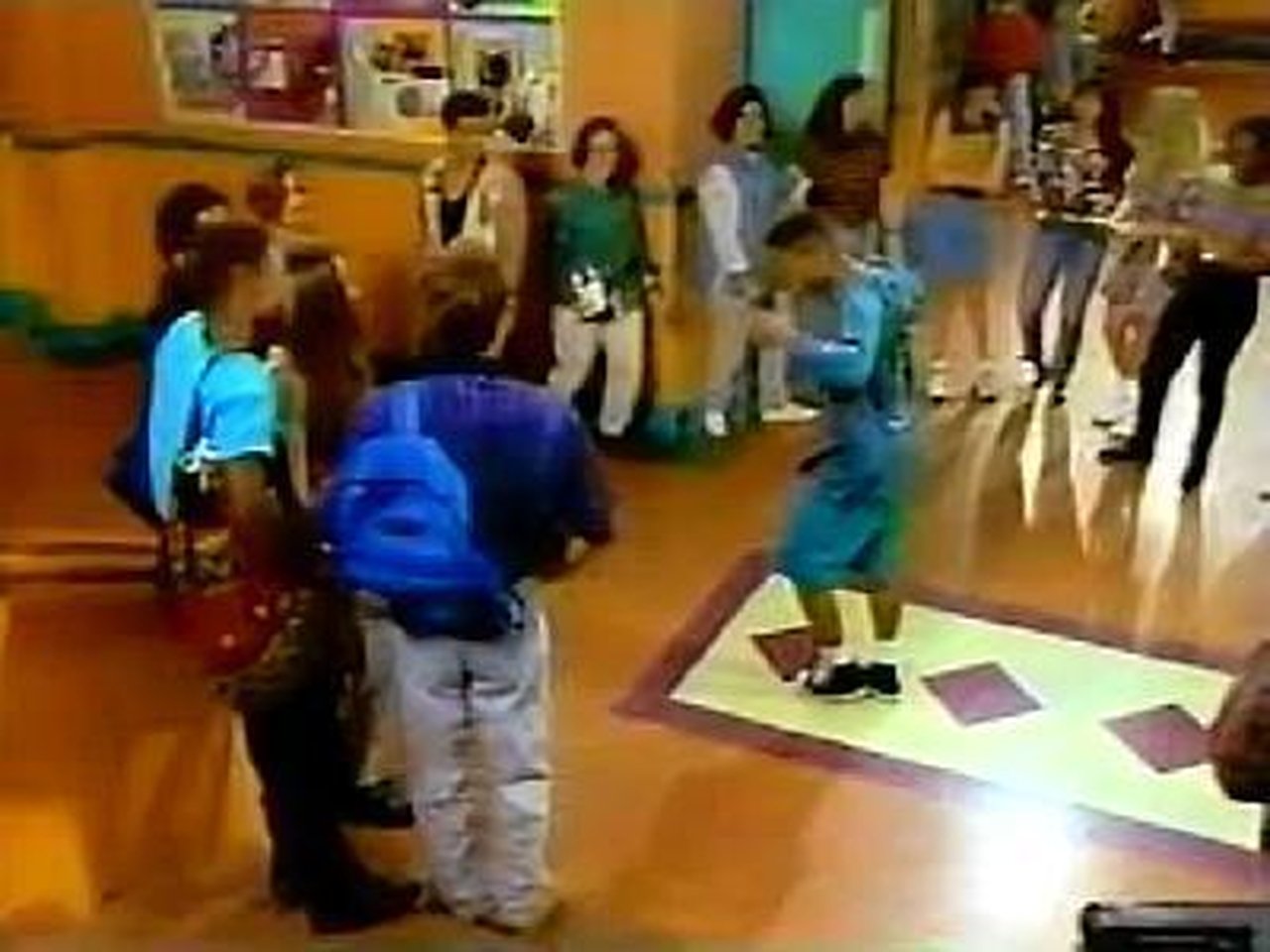 Power Rangers - Season 2 Episode 12 : Green No More (1)