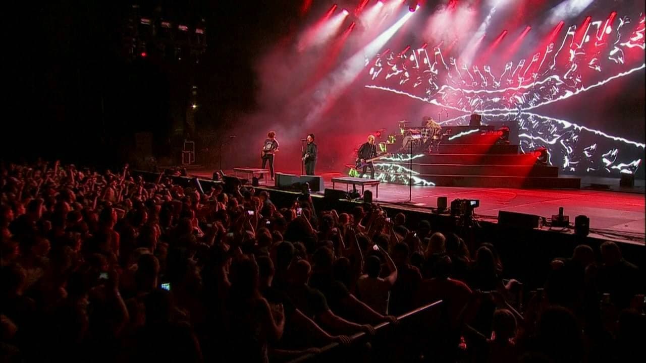 Fall Out Boy: The Boys of Zummer Tour Live in Chicago background