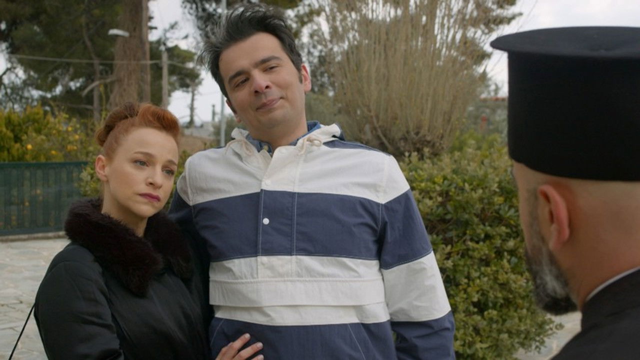 Σε Ξένα Χέρια — Épisode 133