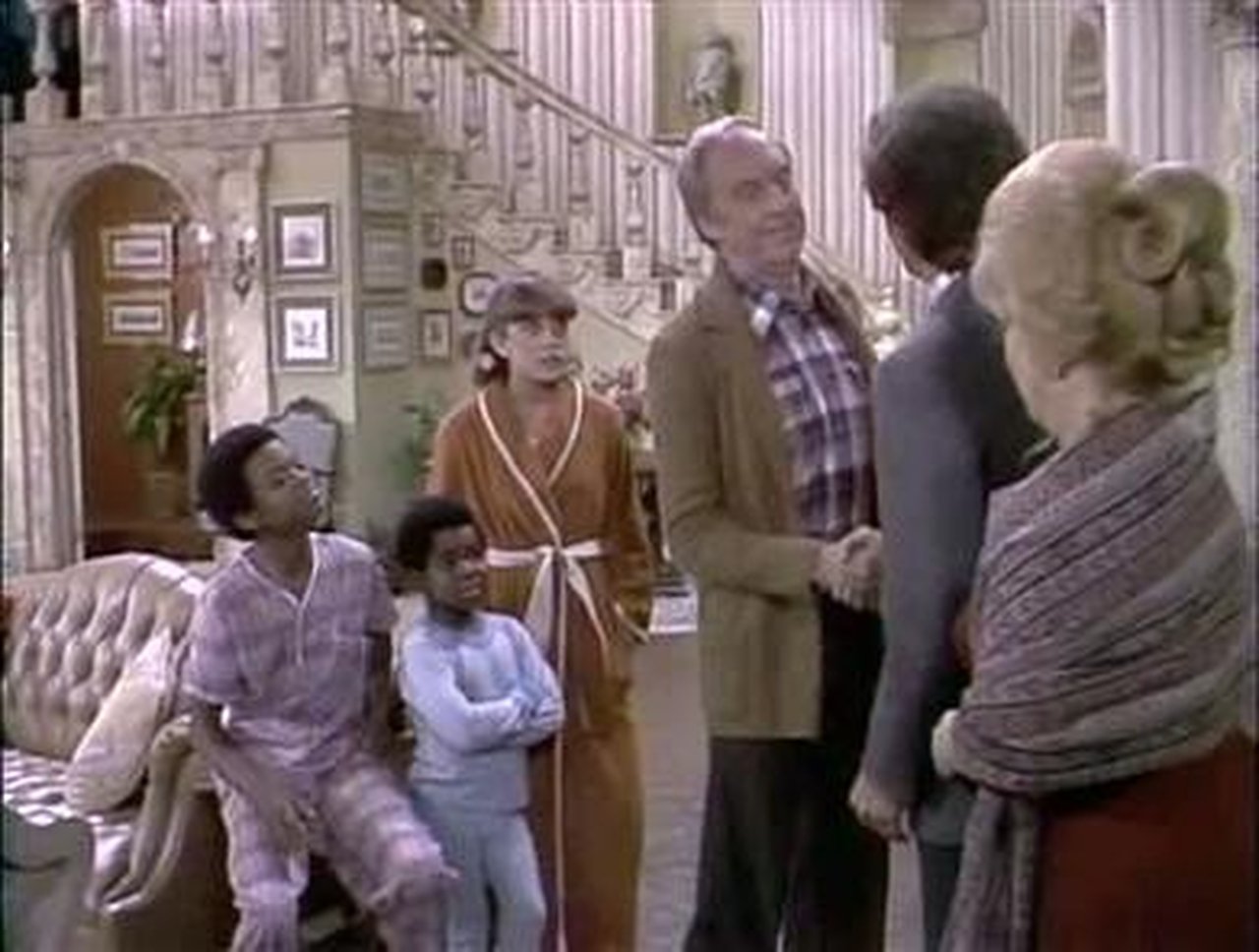 Diff'rent Strokes - Season 2 Episode 5 : Mrs. Garrett's Romance