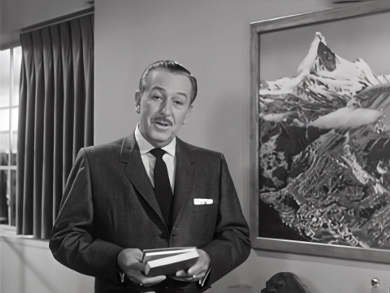 Le Monde merveilleux de Disney (Disneyland - Walt Disney Présente - Le Monde Merveilleux De Disney En Couleurs ) — Elfego Baca - Episode  7 : En avant, les Mustangs !