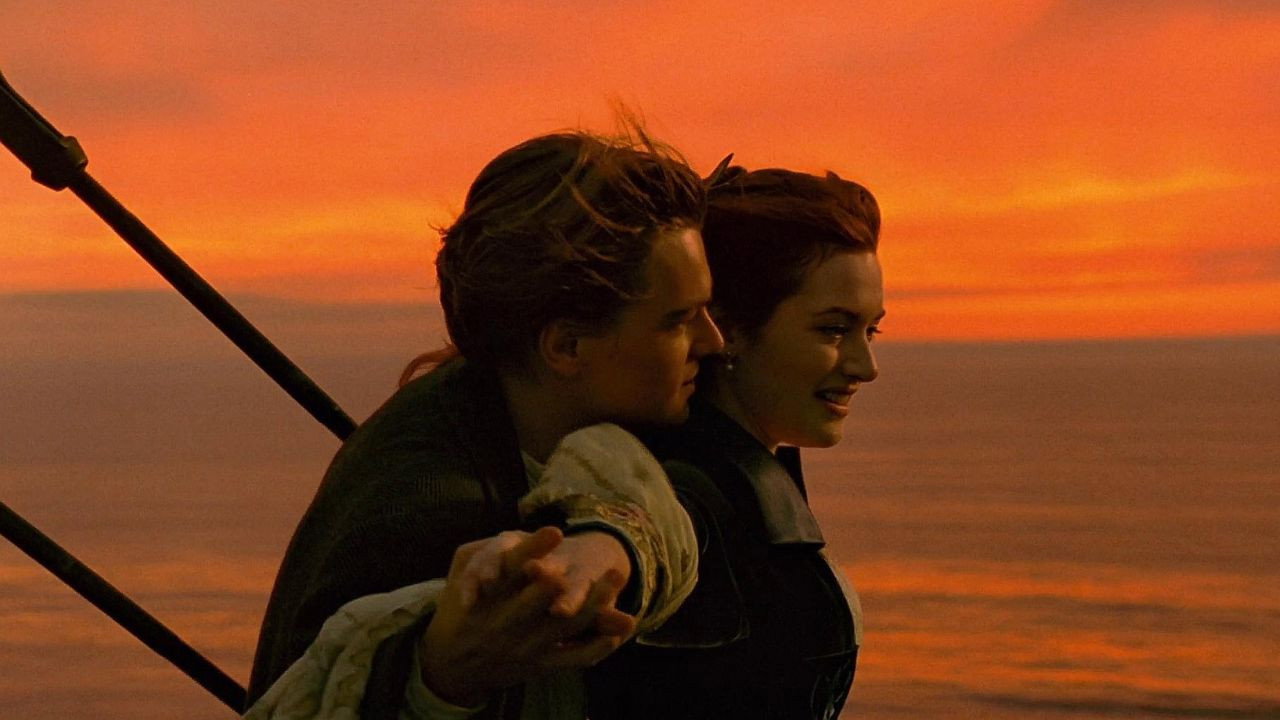 Titanic background 162