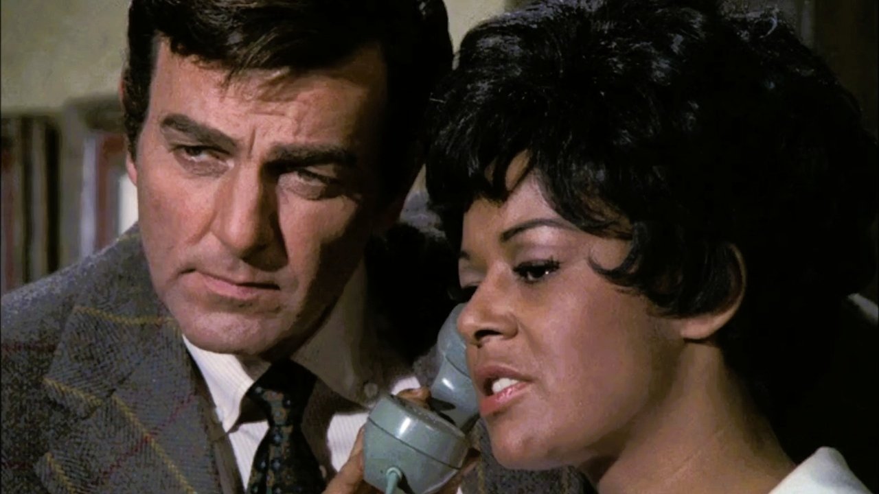 Mannix - Season 4 Episode 22 : The Color of Murder