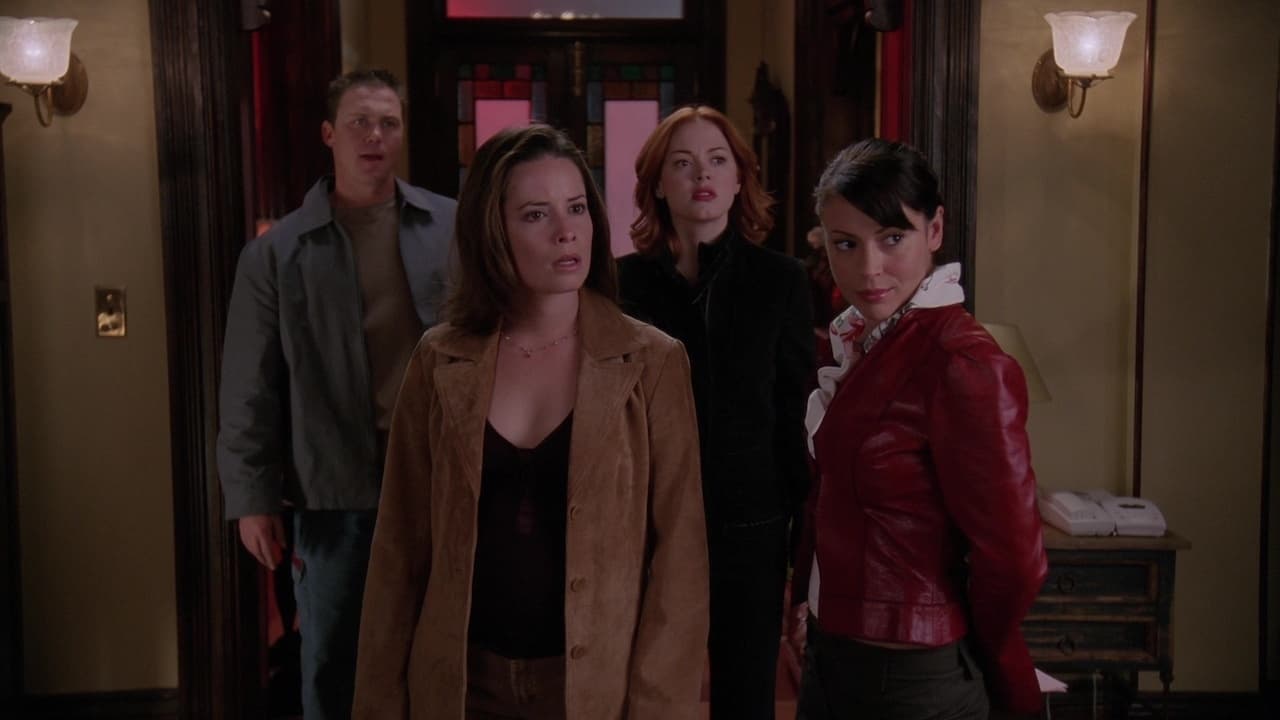 Charmed - Season 5 Episode 11 : The Importance of Being Phoebe