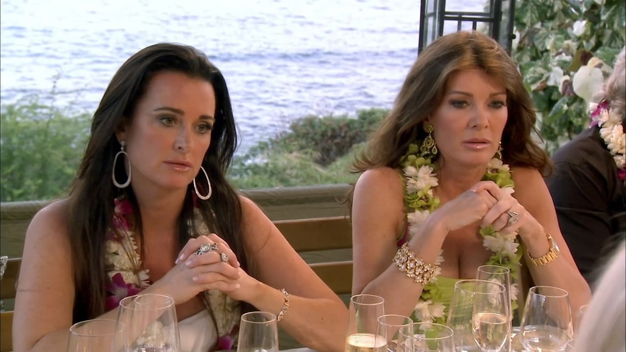 The Real Housewives of Beverly Hills - Season 2 Episode 18 : A Day Late, an Apology Short