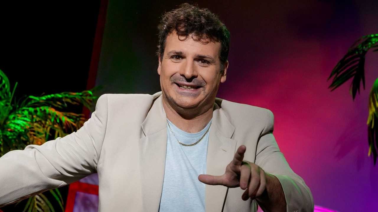 Cachitos de hierro y cromo - Season 12 Episode 4 : Episode 4