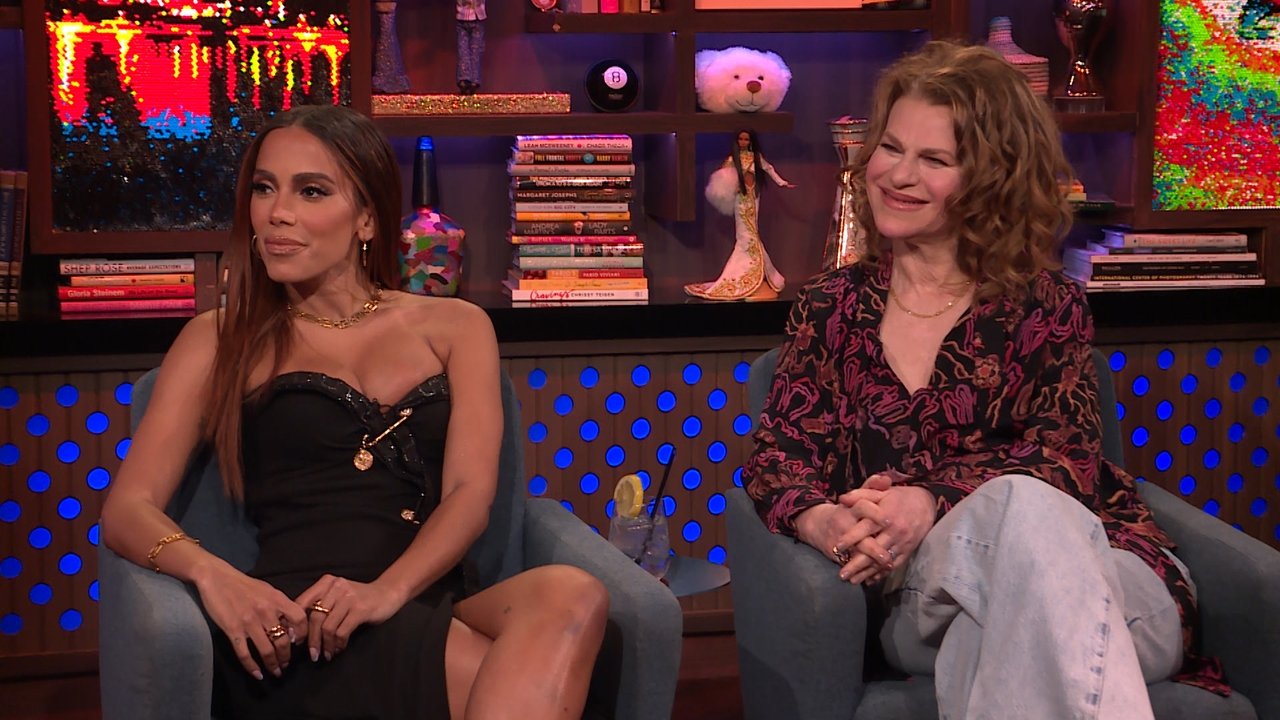 Watch What Happens Live with Andy Cohen - Season 19 Episode 61 : Anitta & Sandra Bernhard