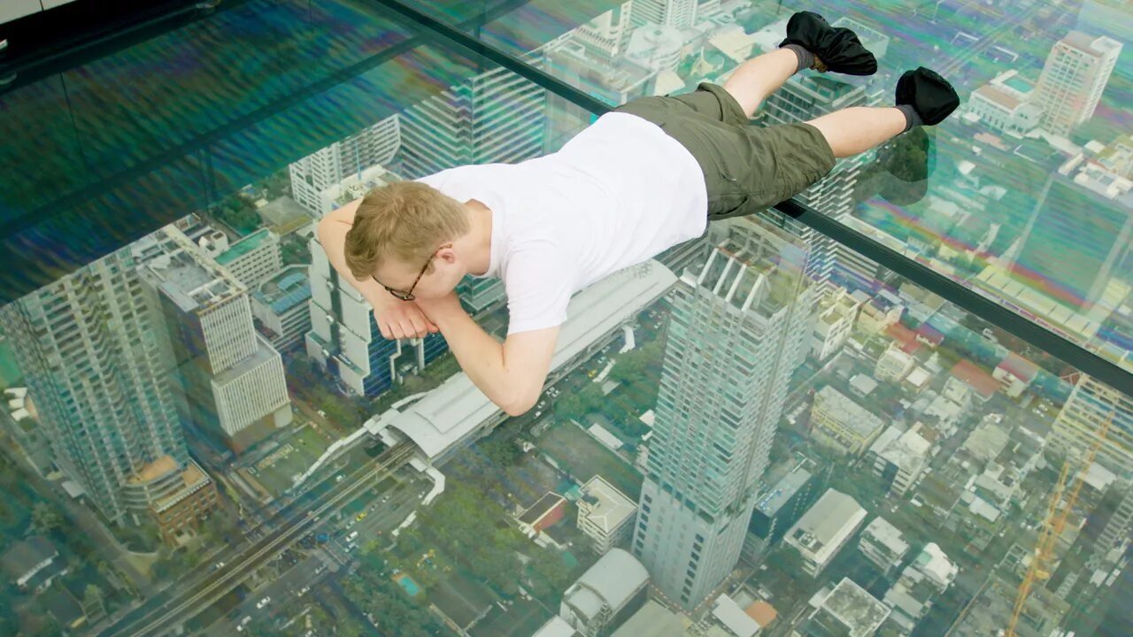 Down the road - Season 5 Episode 5 : Episode 5