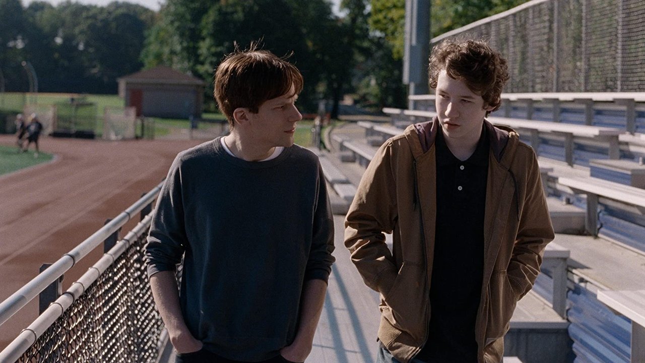 Louder Than Bombs (2015)