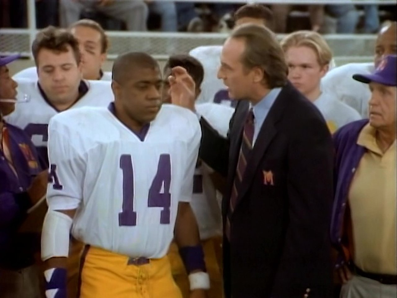 Coach - Season 7 Episode 12 : The Popcorn Bowl