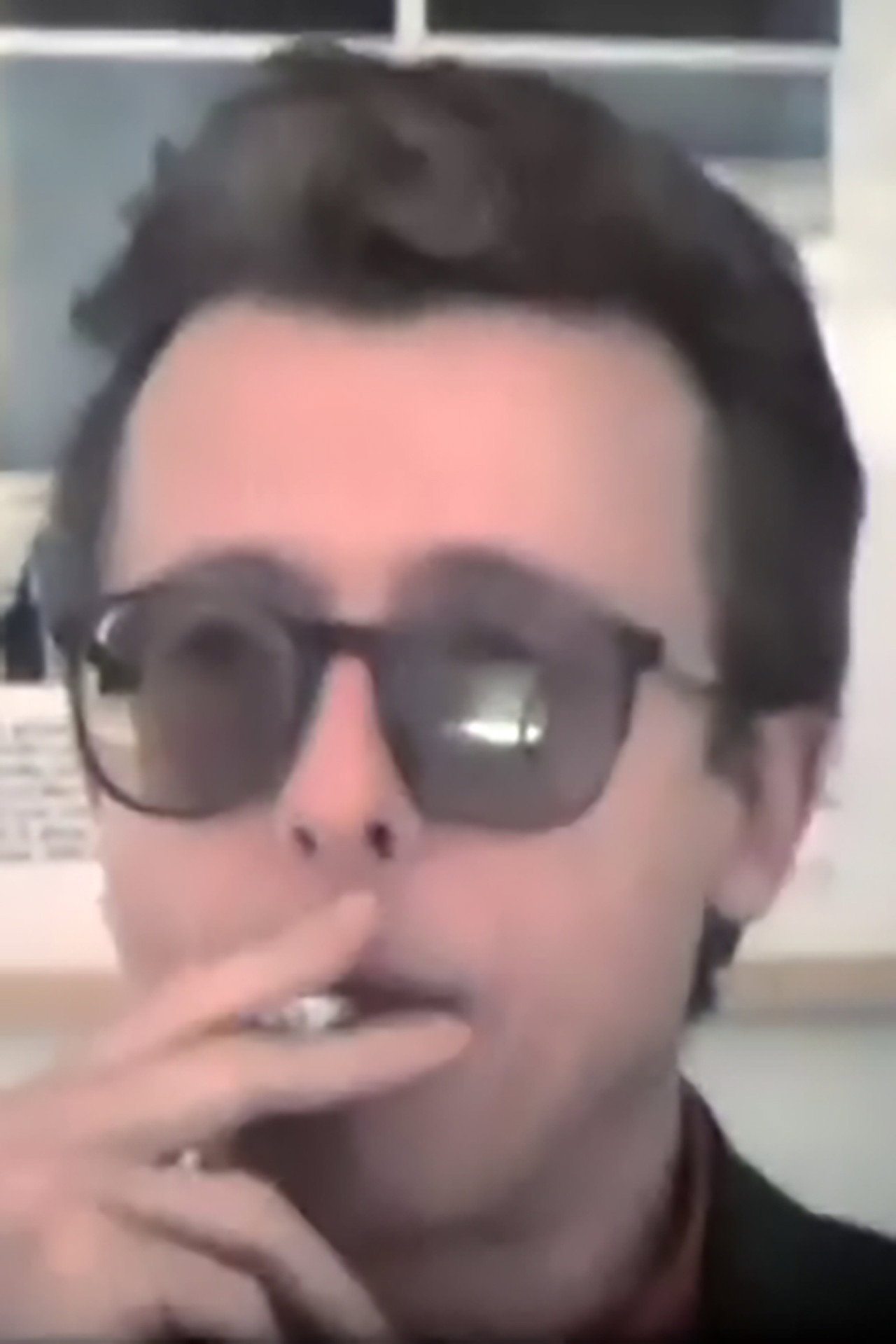 Cinématon XXXIV Backdrop