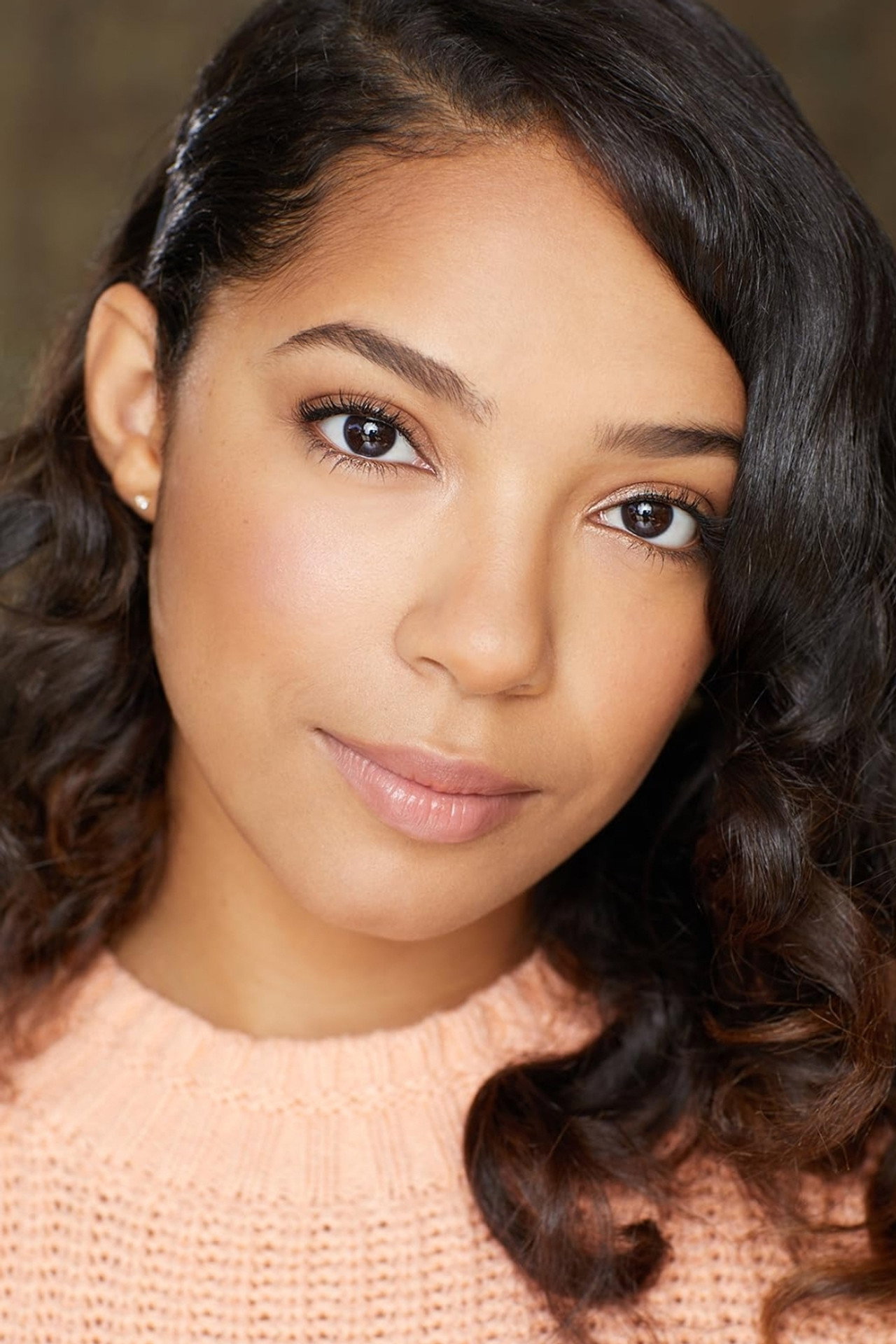 Samantha L Thomas