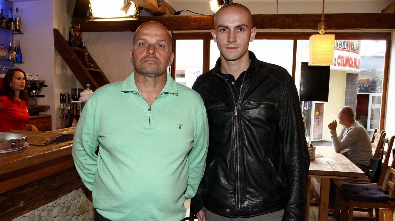 Yes, Boss! - Season 4 Episode 1 : Restaurace Scandinavia / Svitavy