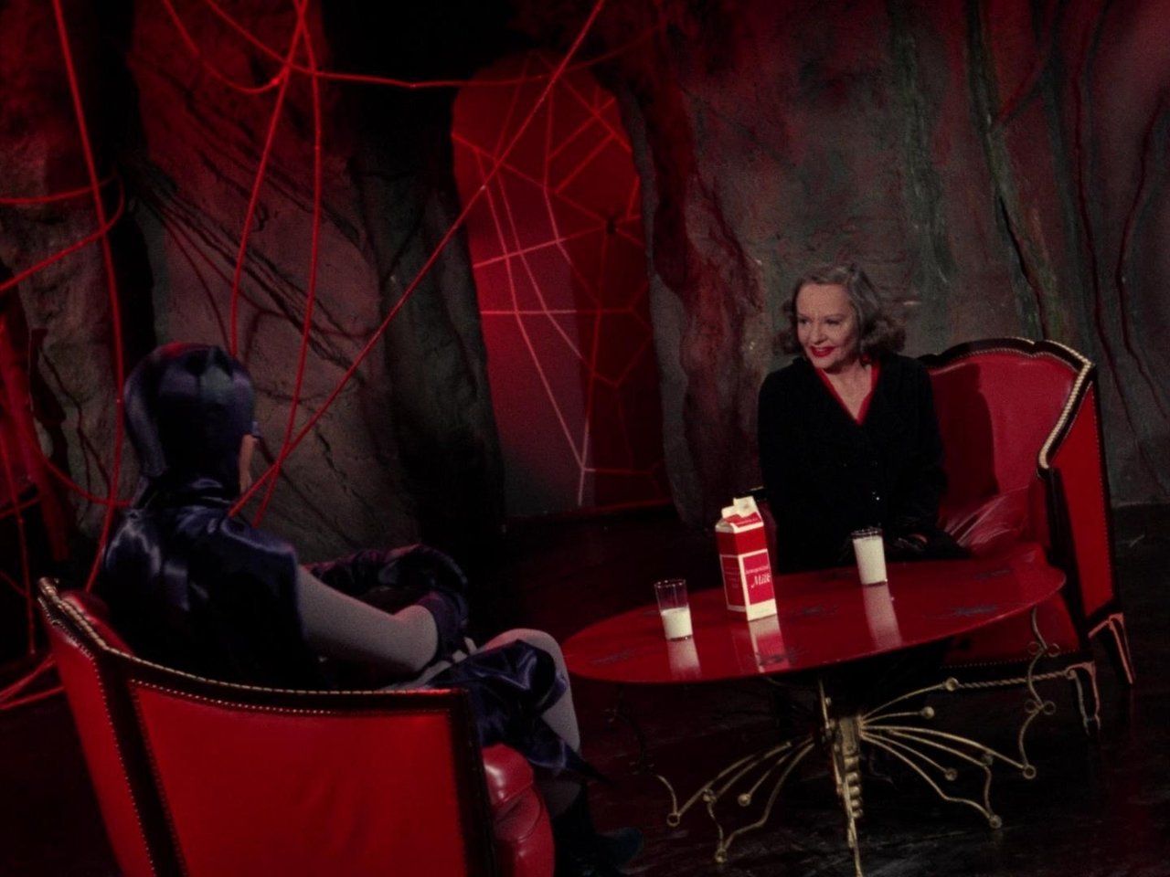 Batman - Season 2 Episode 56 : Caught in the Spider's Den