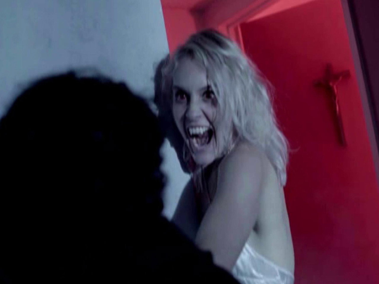 Backdrop Evil Deeds Season 1 Episode 2