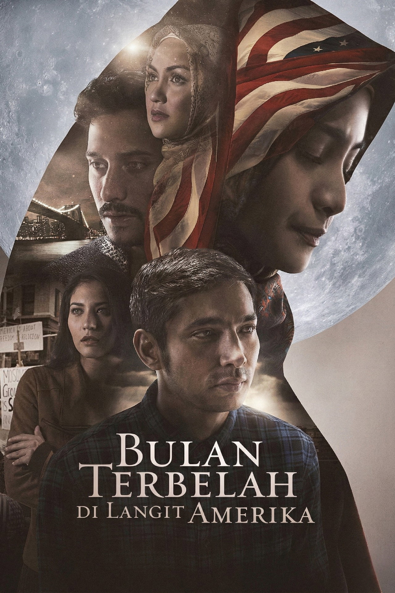 Bulan Terbelah di Langit Amerika