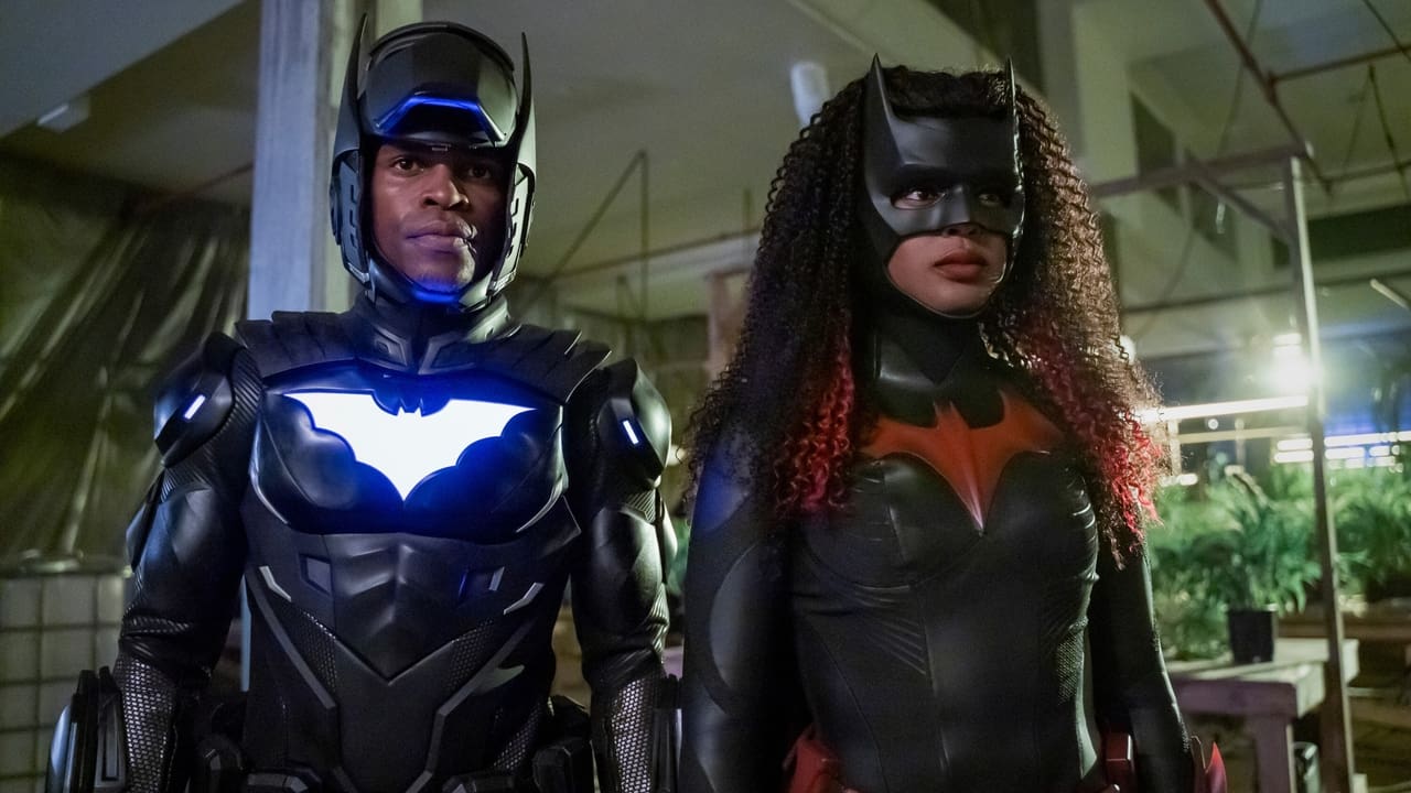Batwoman - Season 3 Episode 1 : Mad As A Hatter