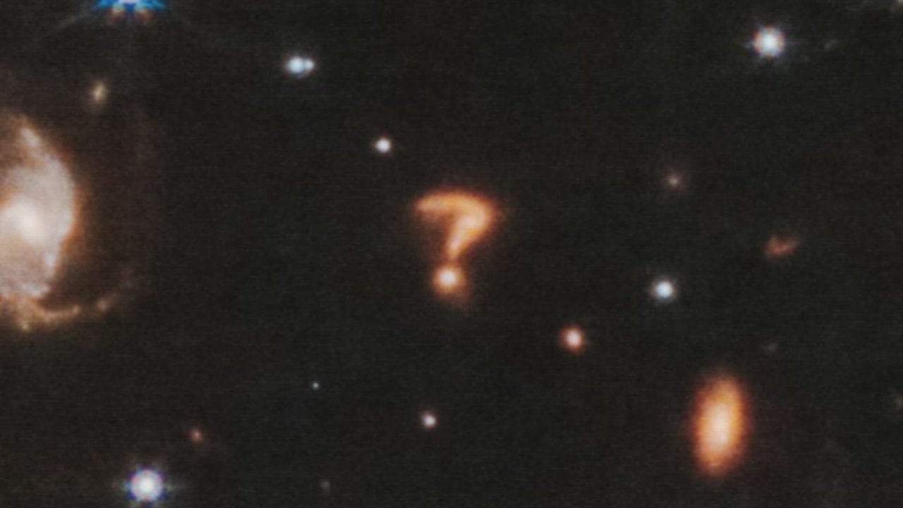 The Proof Is Out There - Season 5 Episode 6 : UFO vs Fighter Jet, Cosmic Question Mark & Highway 97 Bigfoot Howls