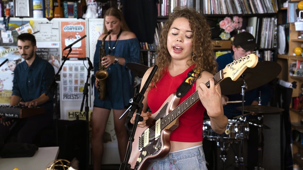 NPR Tiny Desk Concerts - Season 12 Episode 78 : Nilüfer Yanya