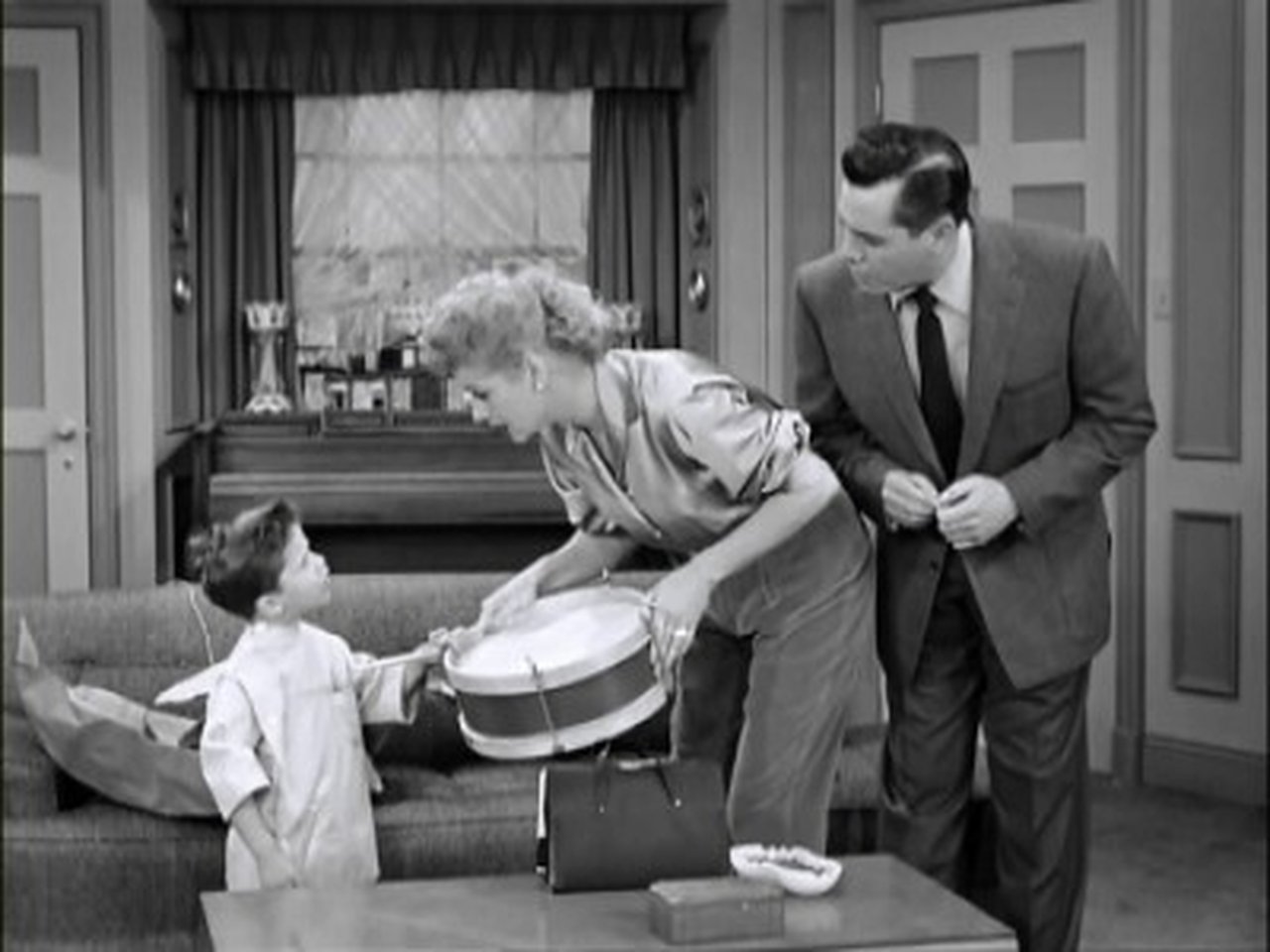 I Love Lucy - Season 6 Episode 2 : Little Ricky Learns to Play the Drums