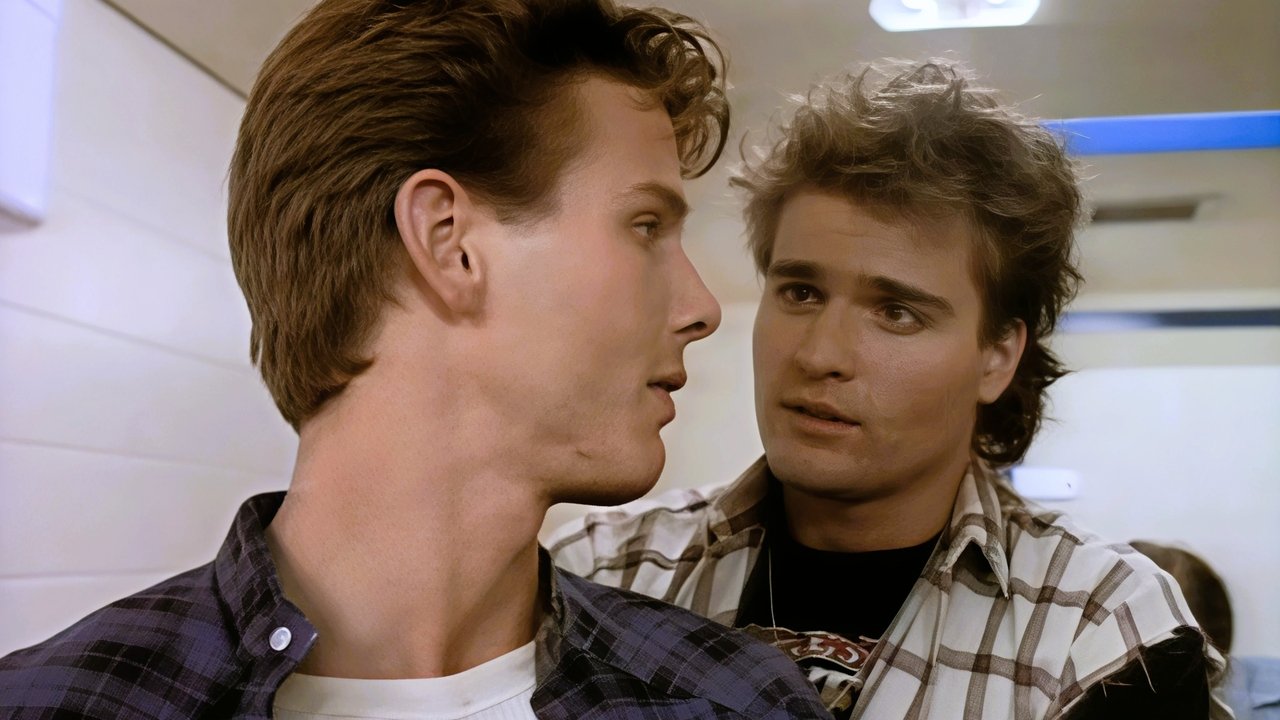 21 Jump Street - Season 2 Episode 17 : Champagne High