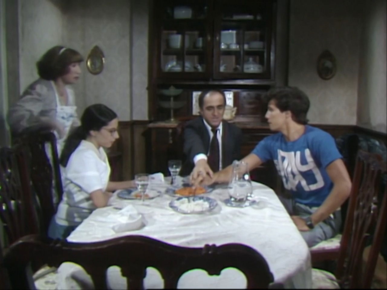 Amor com Amor Se Paga — Épisode 9