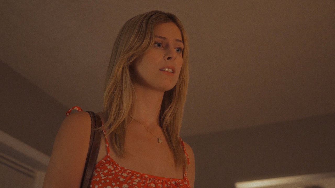 Margot on a Run still 4