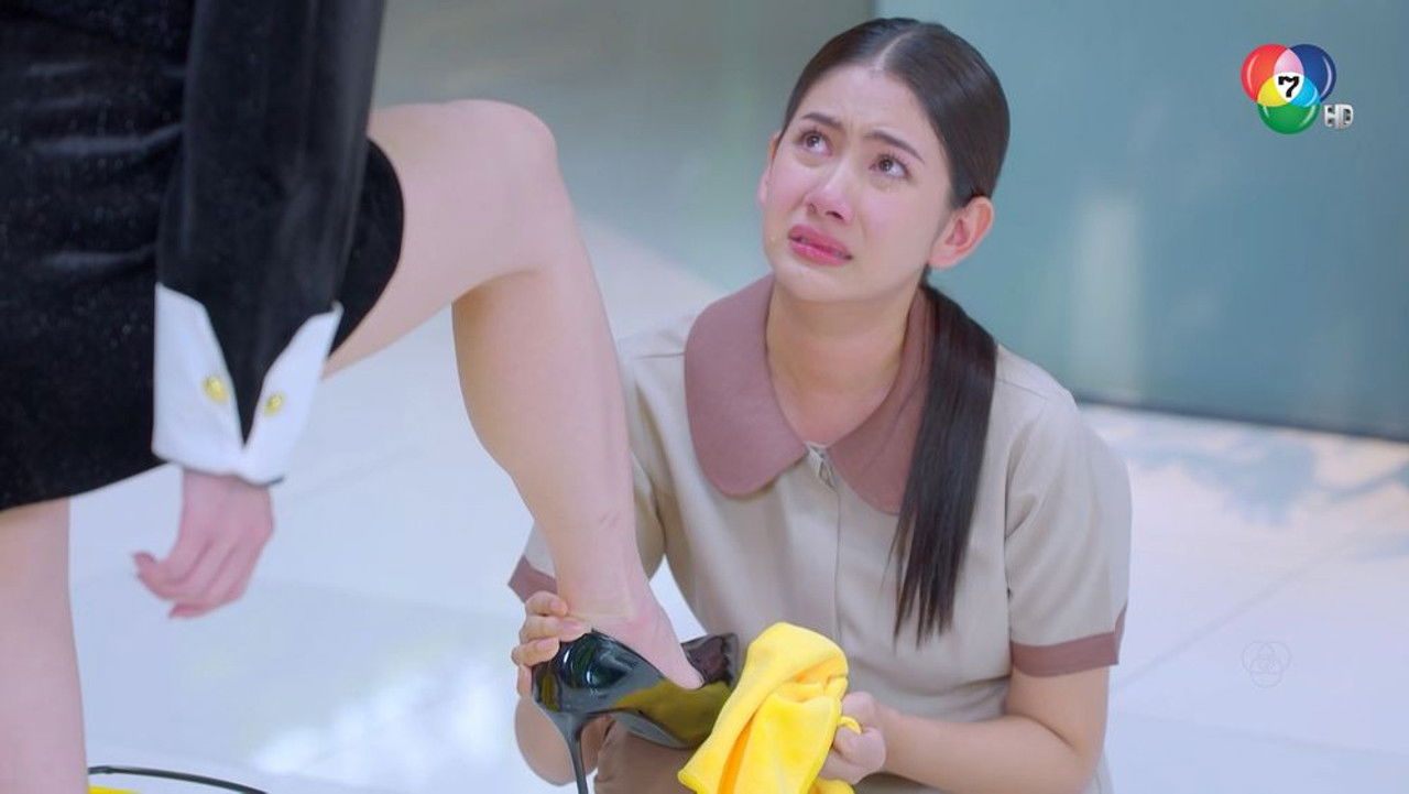 ผีเสื้อสลับลาย — Épisode 8