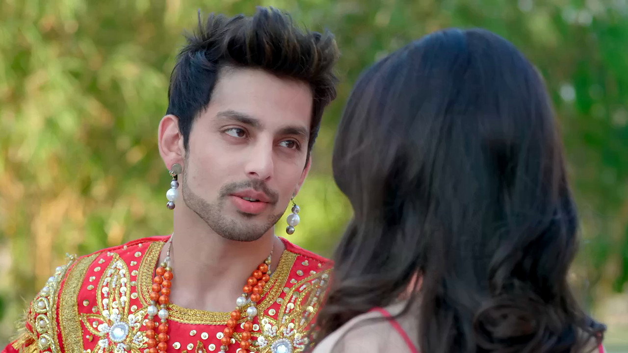 Sweetiee Weds NRI (2017) Hindi HD backdrop