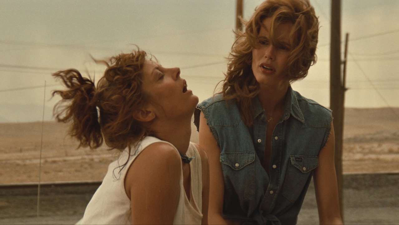 Thelma & Louise background 56