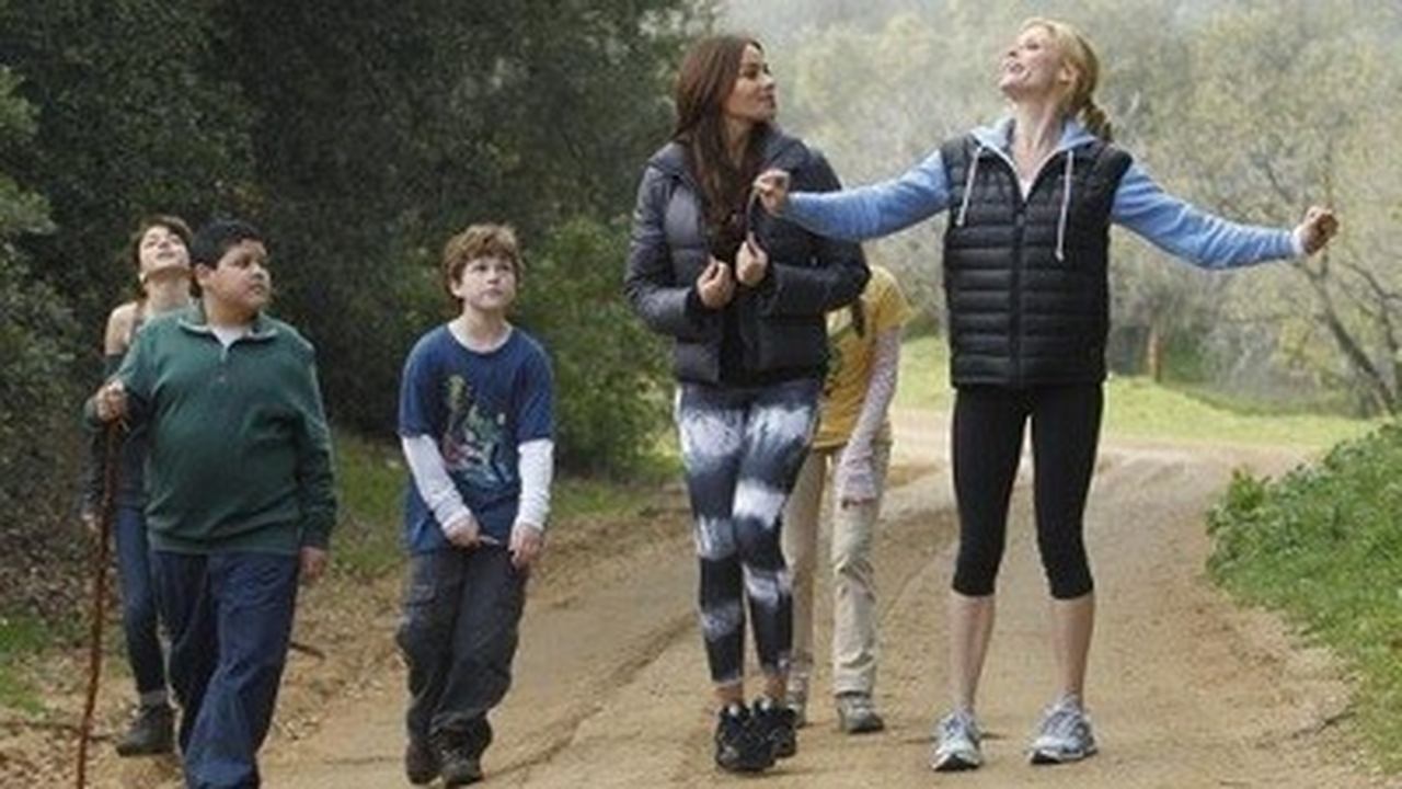 Modern Family - Season 2 Episode 21 : Mother's Day