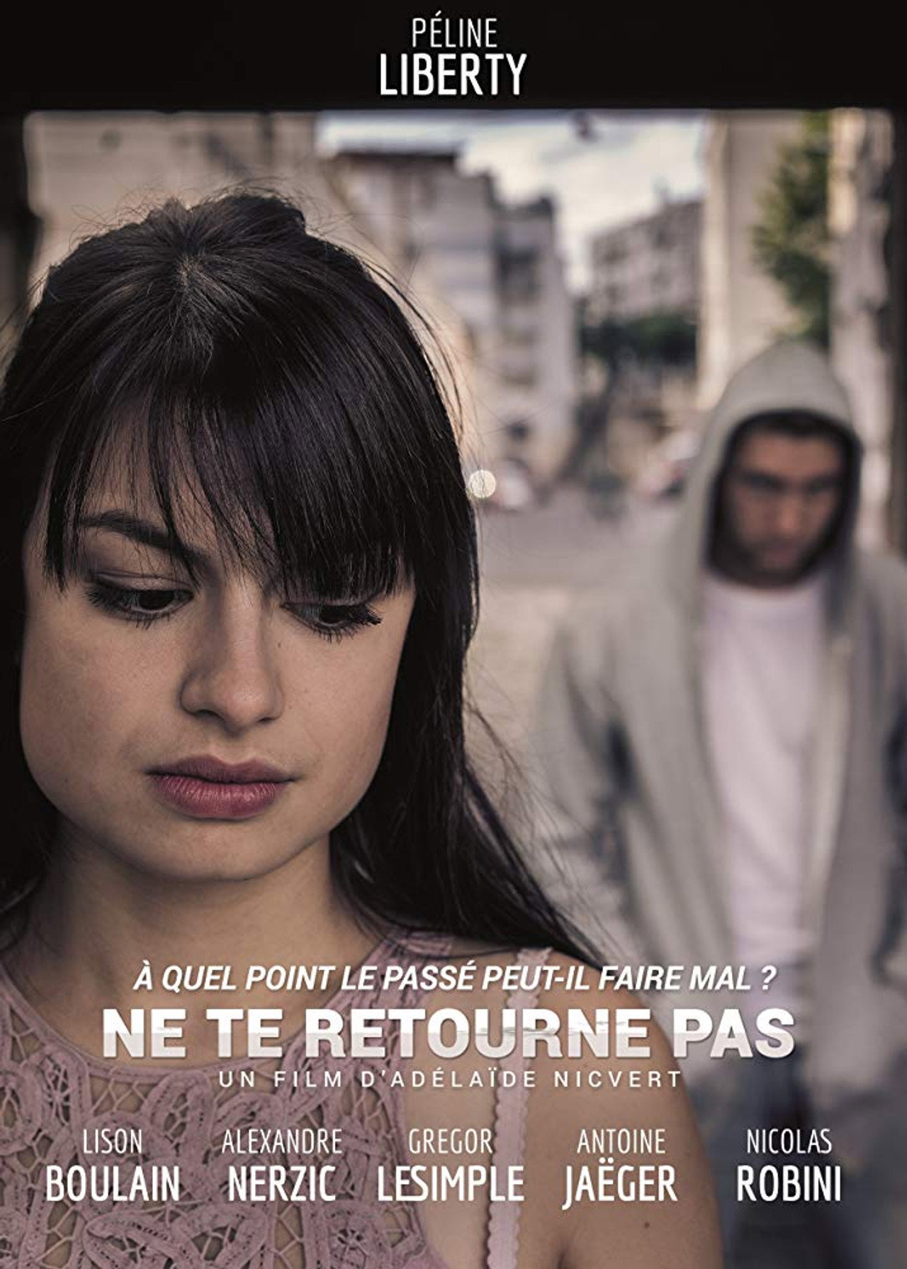 Ne te retourne pas filmaffisch
