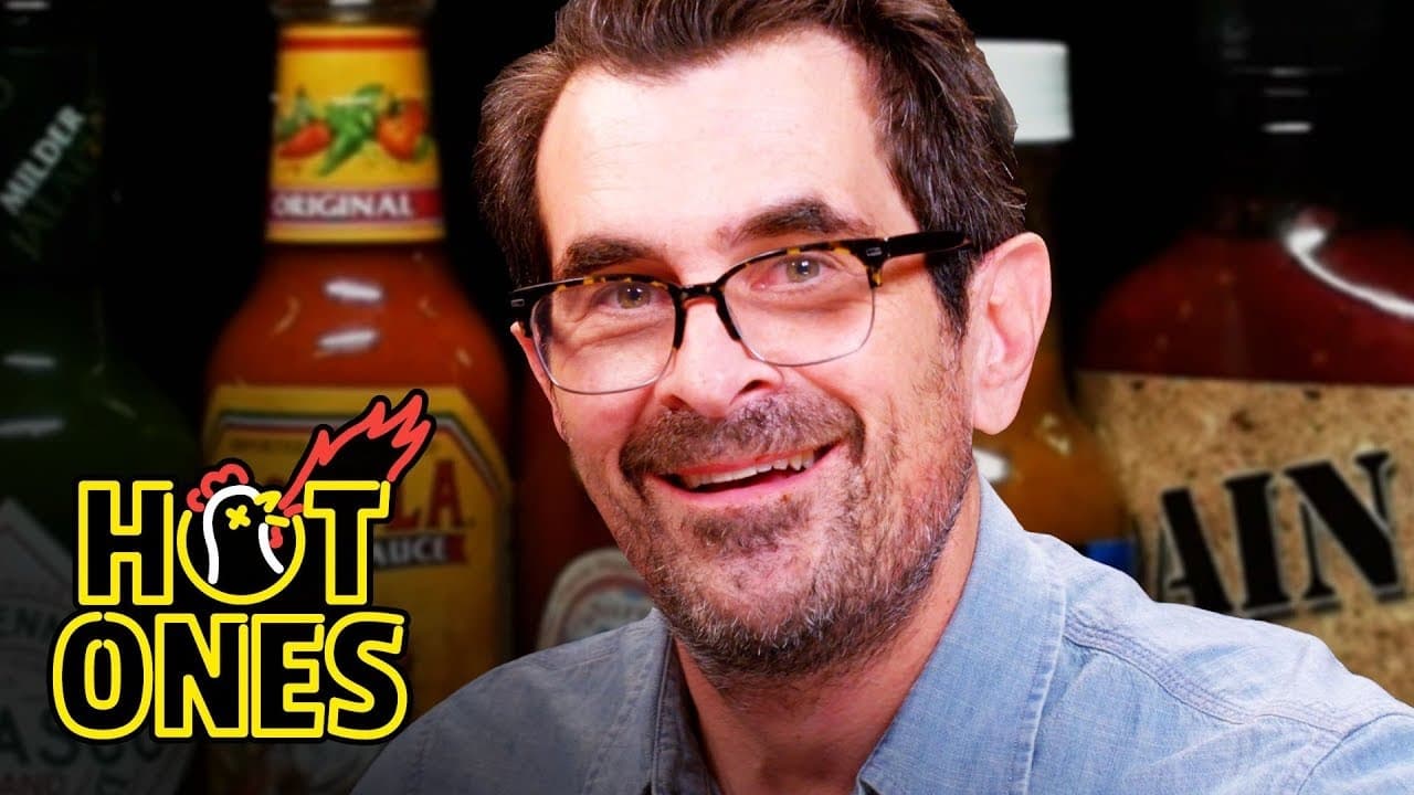 Hot Ones - Season 5 Episode 7 : Ty Burrell Fears Sudden Death While Eating Spicy Wings