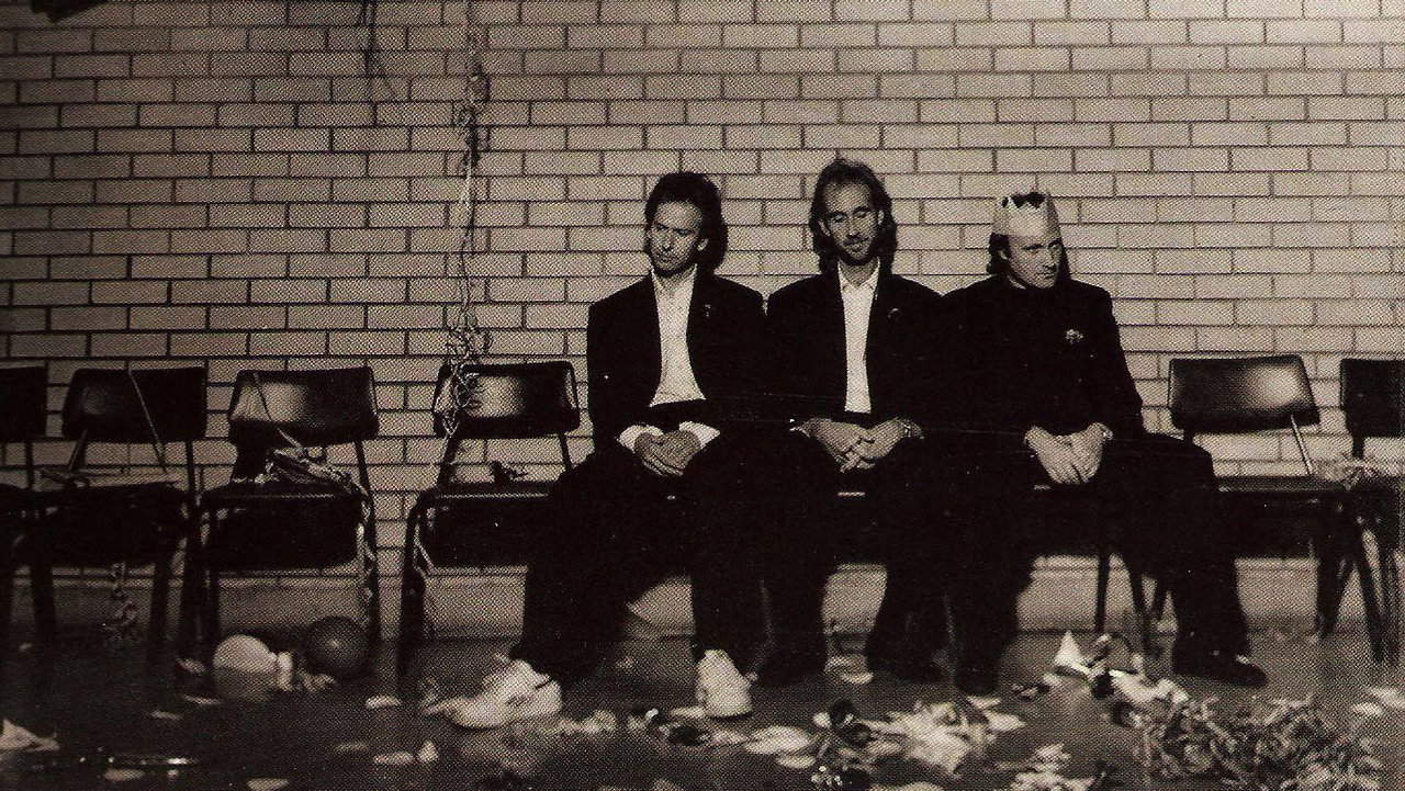 Genesis - We Can't Dance backdrop