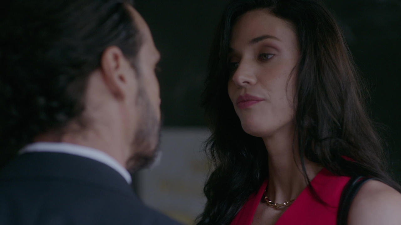 Con esa misma mirada - Season 1 Episode 5 : Tras la sombra de Gabriela