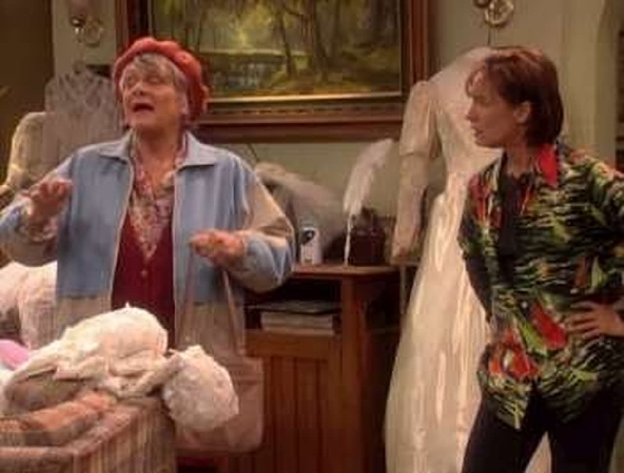 Roseanne - Season 8 Episode 22 : Ballroom Blitz