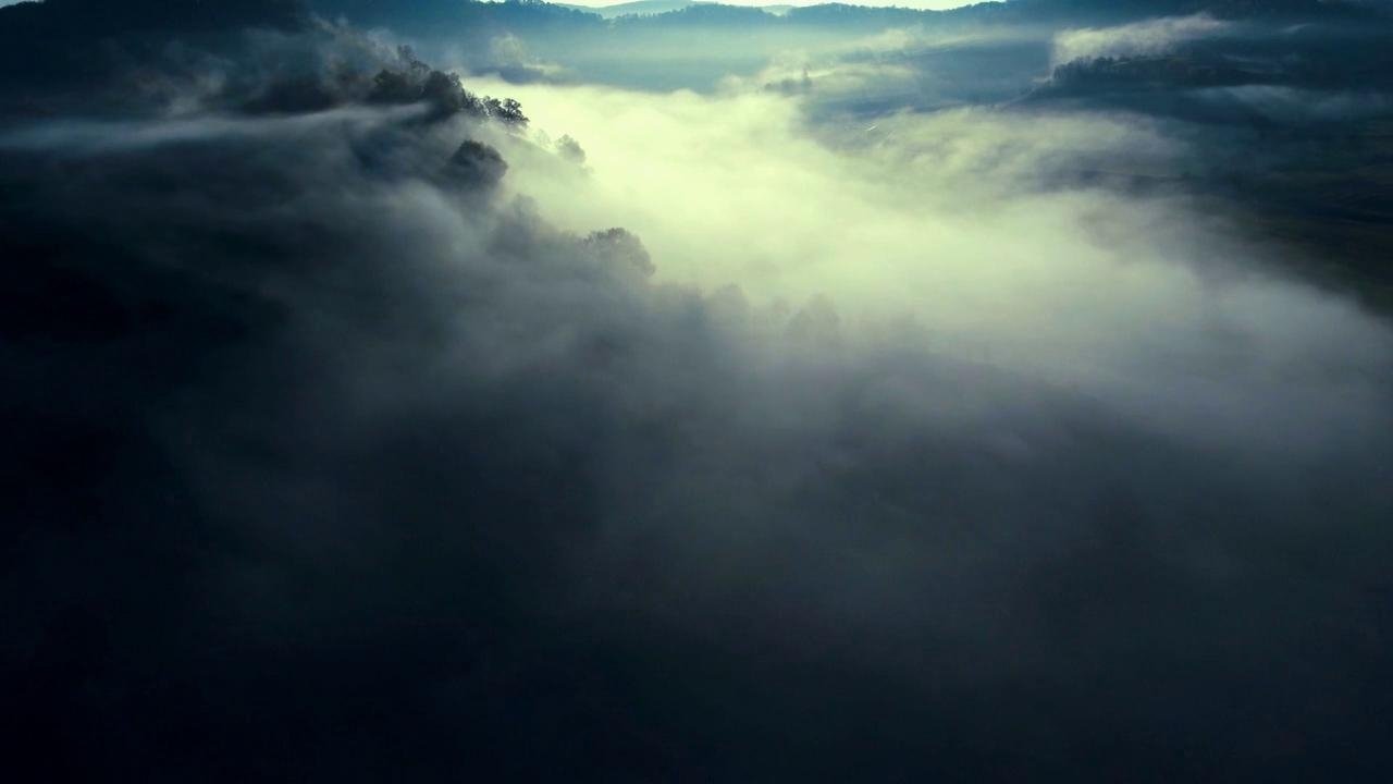 Mysteries from Above - Season 1 Episode 4 : Submerged