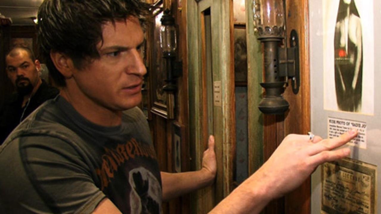 Ghost Adventures - Season 2 Episode 5 : Bird Cage Theater