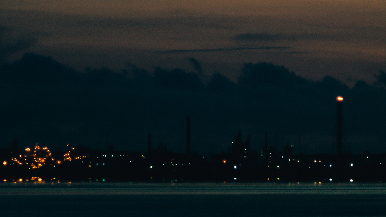 Immagine di copertina del trailer di So Foul a Sky