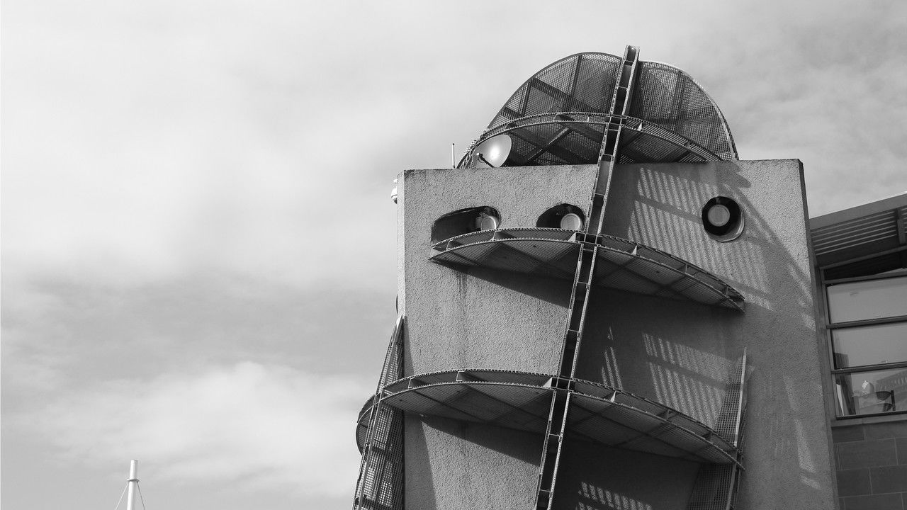 Ava, From Tuesday to Friday