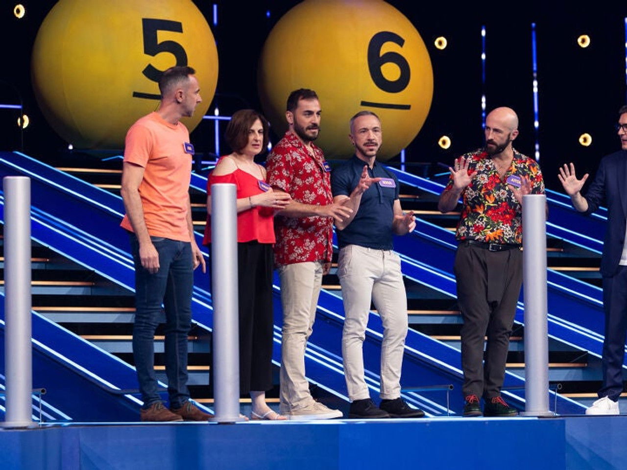 Juego de pelotas backdrop