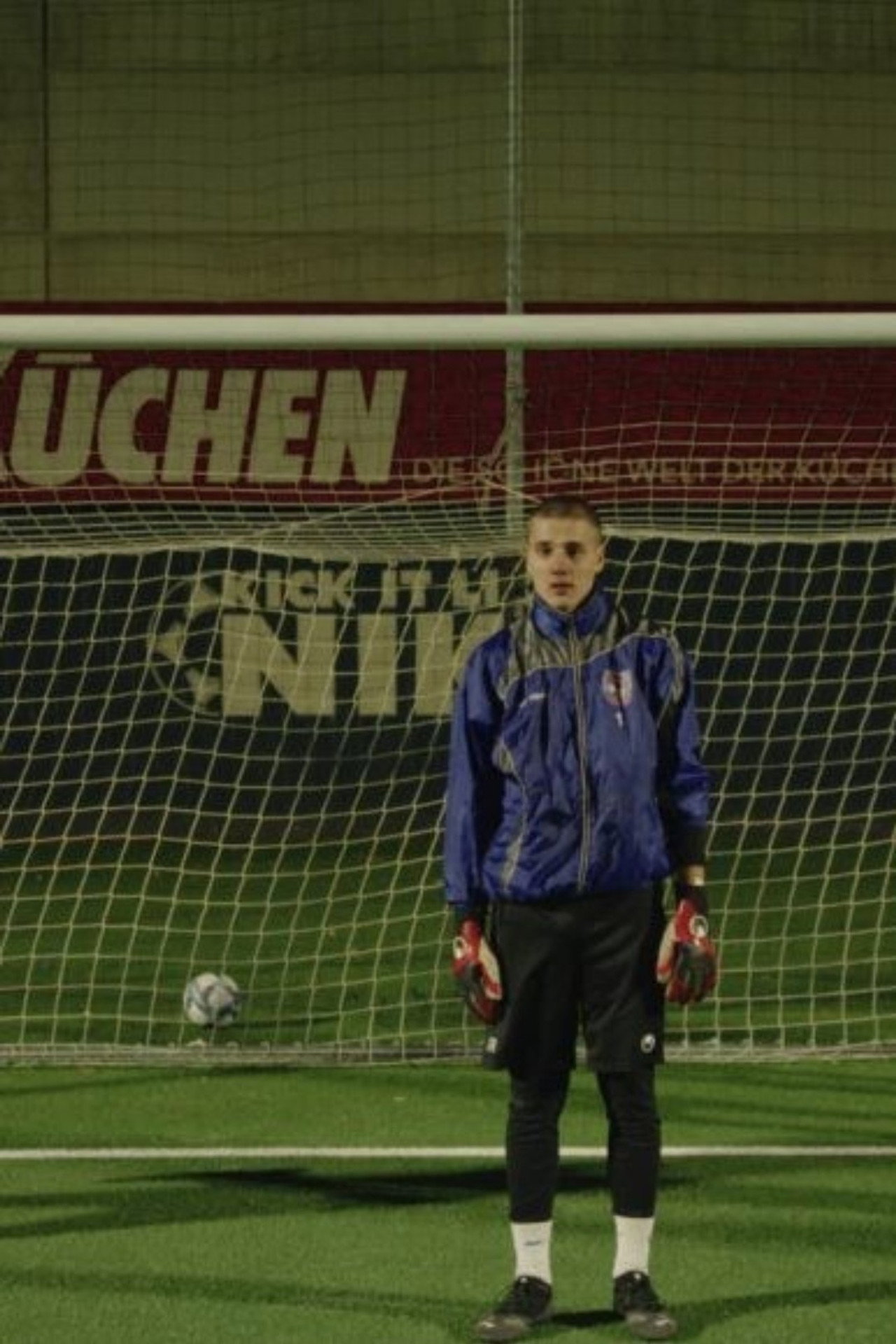 A. will raus (über Neutralität) Backdrop