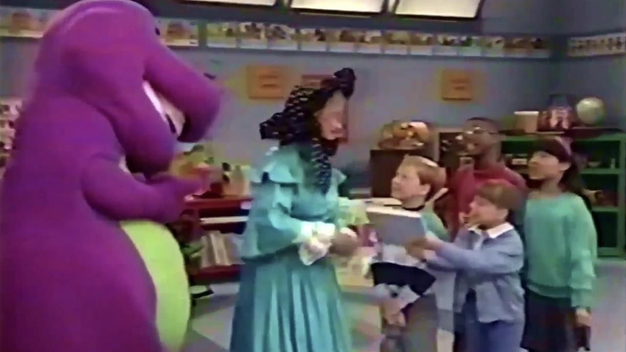 Barney & Friends - Season 2 Episode 5 : Honk! Honk! A Goose on the Loose!