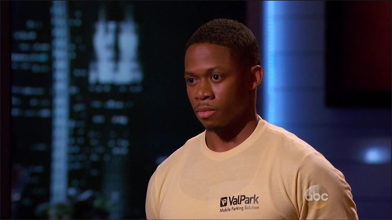 Shark Tank - Season 7 Episode 3 : Guest Shark Troy Carter, Foot Cardigan, Two Guys Bow Ties, ValPark, Nerdwax