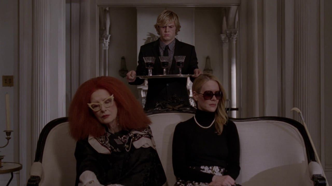 American Horror Story - Season 3 Episode 13 : The Seven Wonders