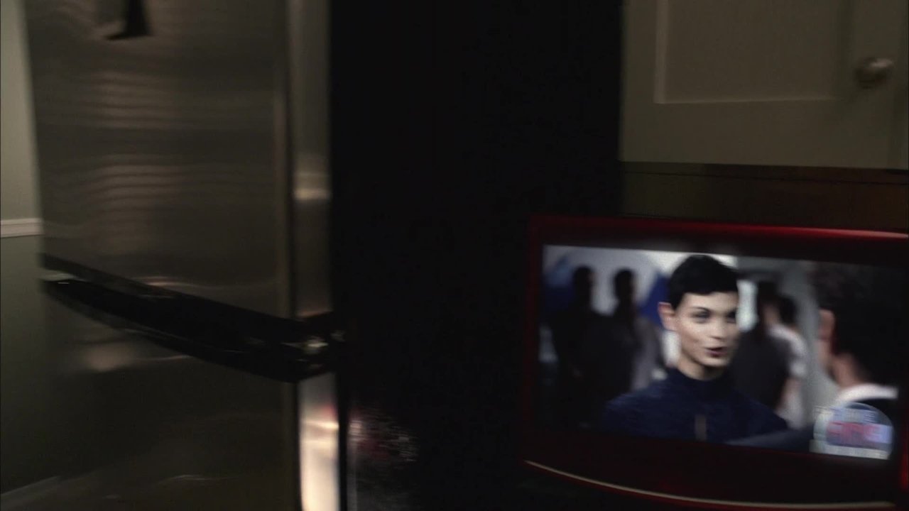 V - Season 1 Episode 4 : It's Only the Beginning